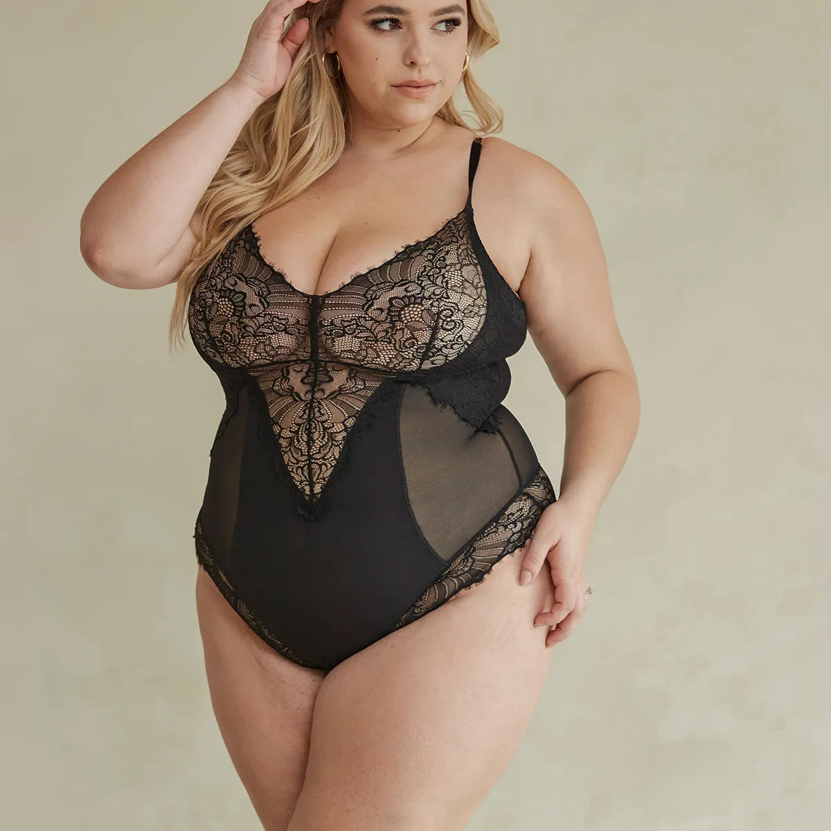 MissCurvy Lace-Trimmed Sculpting Black Bodysuit, Includes Free Broucher  Gift on Unlocking Potential Style for Every Women, Black, XXS/XS :  : Clothing, Shoes & Accessories