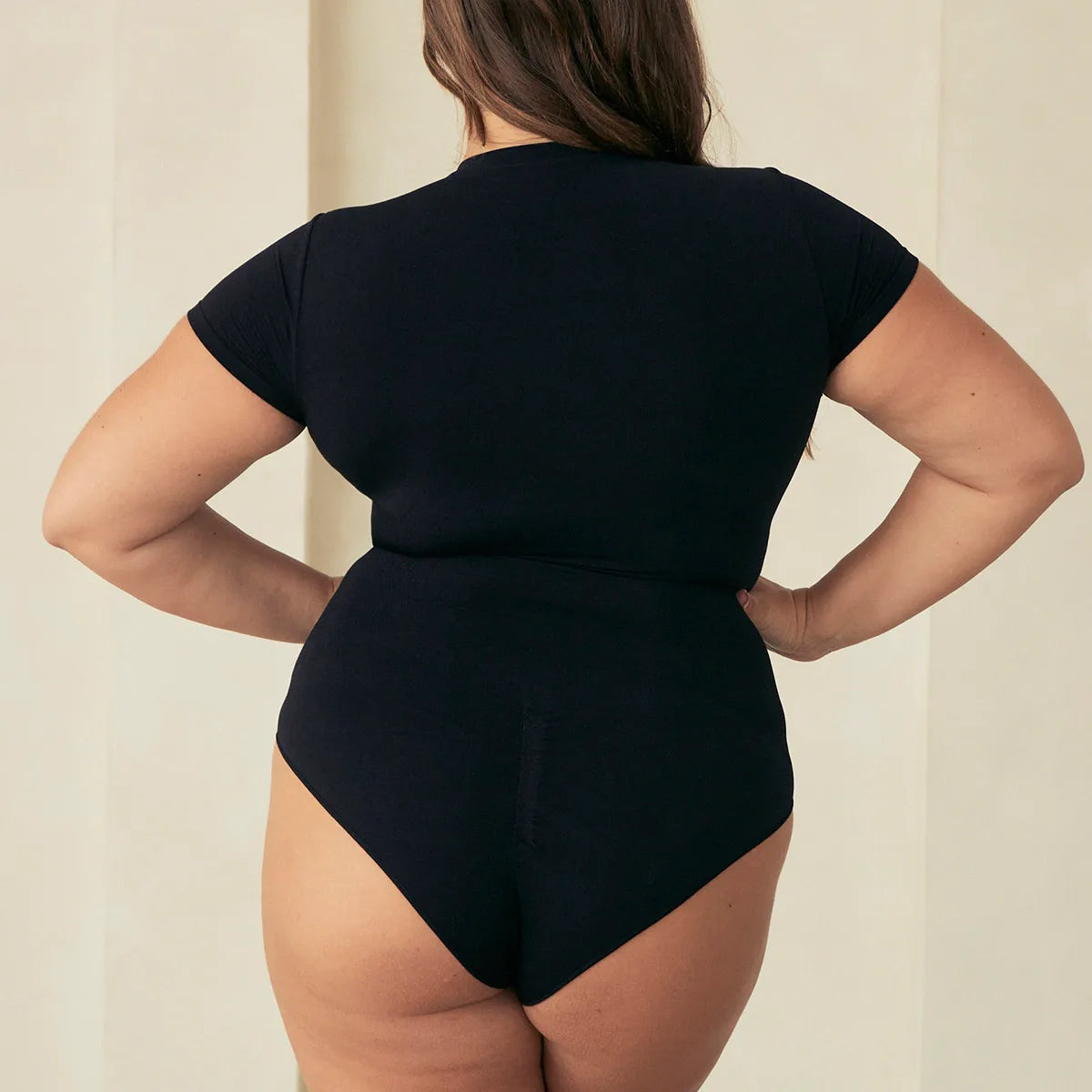 1582 - Seamless Mid-Thigh Ultra Butt-Lifting Thermal Bodysuit – Molding  Secrets
