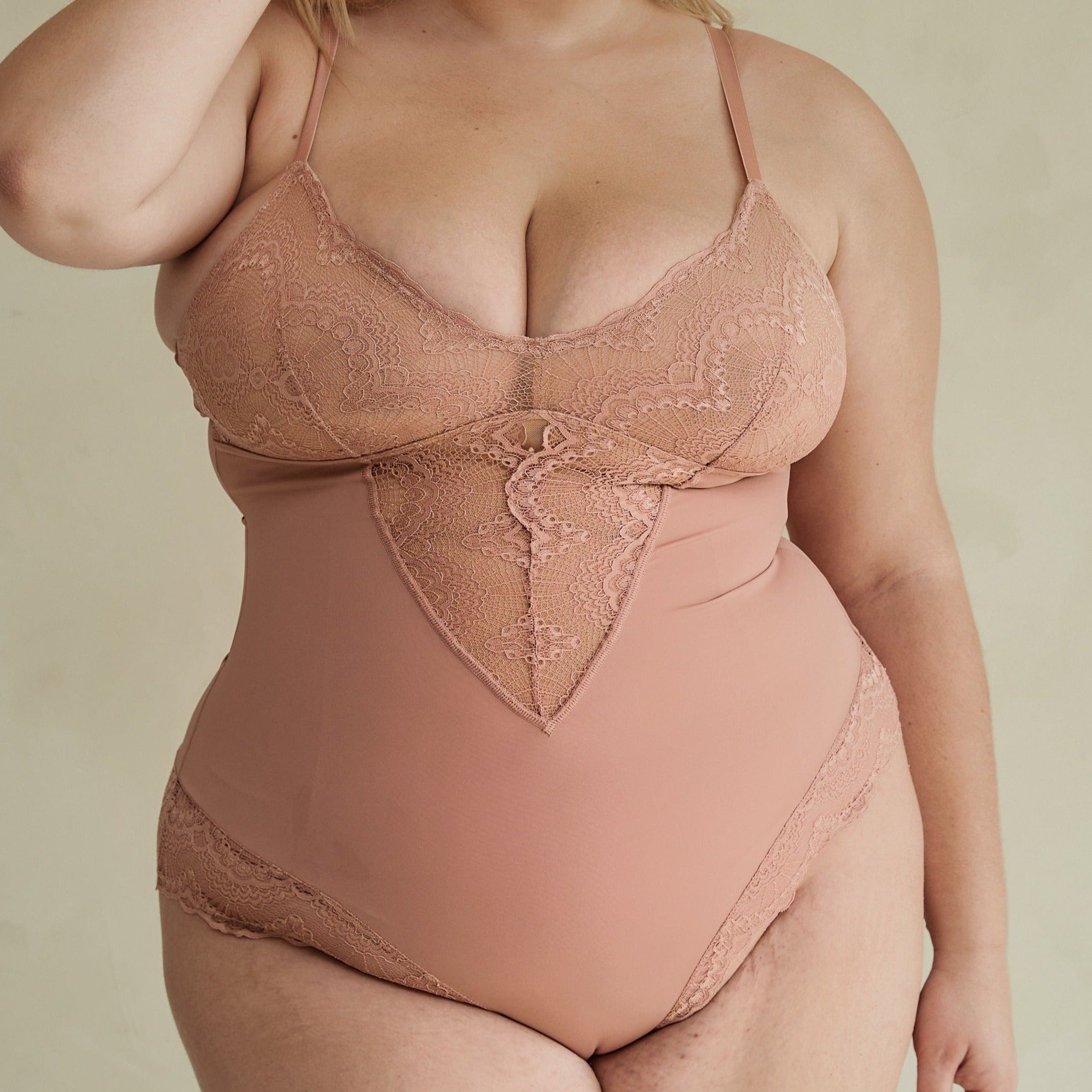 Lightly Shaping No Show Underwire Comfortable Shapewear Teddy Bodysuit